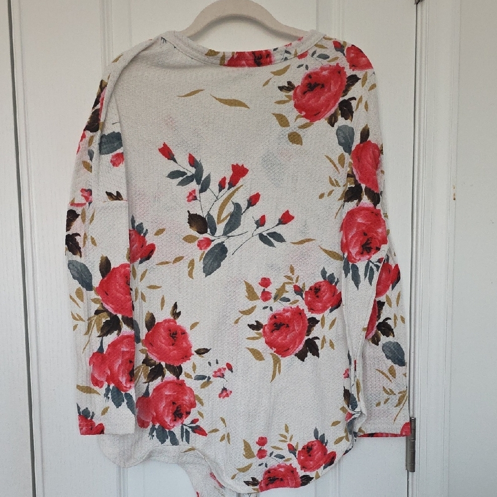 Floral Button-Up Cardigan - Picture 5 of 5